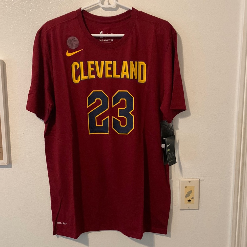 Lebron James Cleveland Basketball Shirt